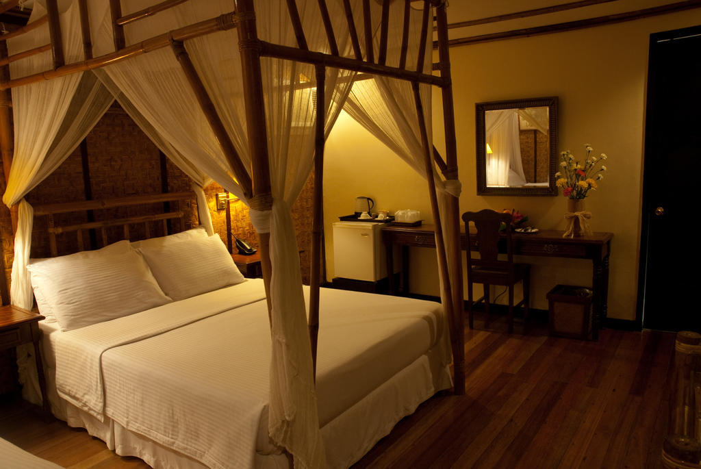 Sea Wind Resort Balabag  Room photo